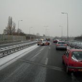Ongeval door sneeuw A44 18,5 Leiden
